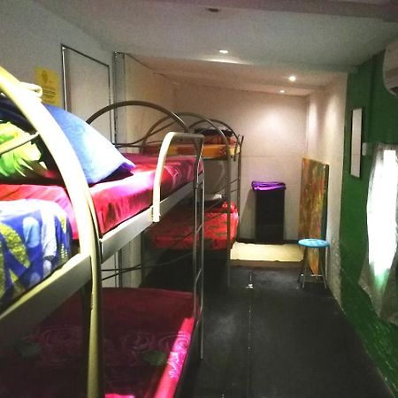 Monkey Motel Cafe Malacca Buitenkant foto