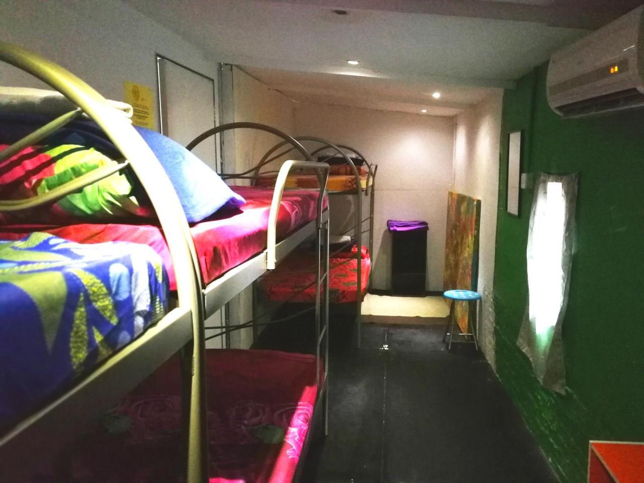 Monkey Motel Cafe Malacca Buitenkant foto